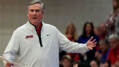 Stansbury resigns as Western Kentucky coach after 7 seasons
