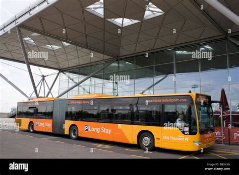 Stansted (Airport) to Manchester (Airport) Bus from 40 - GetByBus