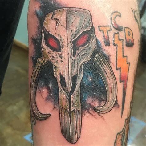 StarWarsmythosaurskulltattoogreyshading Regal Robot