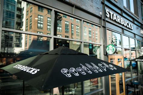 Starbucks dc. Updated:11:49 PM EDT May 22, 2020. WASHINGTON — Starbucks has opened its first standalone location east of the Anacostia River in Washington, D.C. The coffee chain’s newest store sits on the ... 