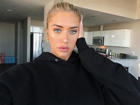 🍑 [CLIP] Stassiebabyxo Leaks