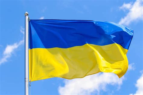 State of the Union support for Ukraine includes yellow, blue and flags …