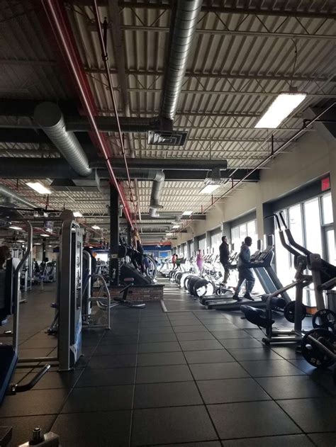 Staten island gyms. Qantas' Project Sunrise may revolutionize long-haul air travel. And no idea is off of the table. Sydney to New York nonstop? With a gym on the plane? It could happen. Qantas just m... 