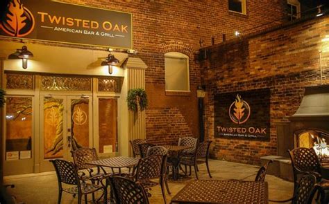 Statesville nc restaurants. Best Restaurants in Statesville, NC - Twisted Oak American Bar and Grill, The Quarter, Bristol Cafe and Catering, Fresh Chef - Statesville, Katana Kitchen, 220 Cafe, Maya Restaurant, Marty’s Pub & Grill, Smokin’ Southern Cantina, Flavor House Statesville. 