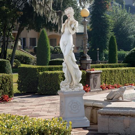 Statue design toscano. Things To Know About Statue design toscano. 