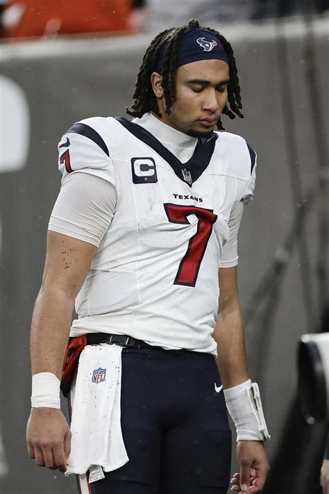 Status of Texans rookie QB Stroud for Sunday’s game uncertain because of concussion