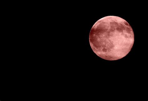 Stawberry moon. Jun 23, 2021 · To see the super strawberry moon, you’ll want to get somewhere high up with a good view low to the horizon, facing East. Sunset should be between 8 and 8:30 p.m. depending on where in the United ... 