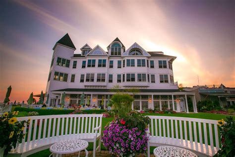 Stay on mackinac island. One multi-room suite will accommodate up to six guests. All rooms have flat-screen smart television and high-speed wireless internet. Porter service for your luggage is available to and from the ferry docks. Each morning breakfast is served in the dining room. Built in 1870, Pine Cottage was one of the first hotels on historic Mackinac Island. 