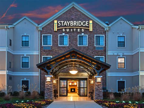 The extended stay Staybridge Suites Denver Stapleton is located minutes from Denver International Airport, downtown Denver and Buckley Air Force Base. . Staybrdige