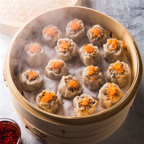 Steam dumpling. ... steamed dumplings directly from the kitchen to dining table. Includes 2 ten-inch bamboo steamer tiers. Each tier can steam up to 12 dumplings! (delicious ... 