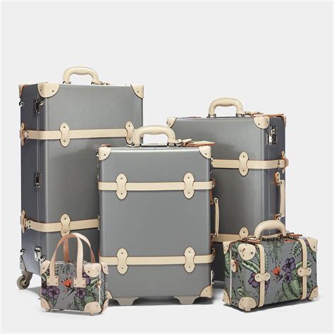 Steamline luggage. Beautifully bound luggage of high style and modern performance. Colourful cabin luggage and checked suitcases, handhelds and hatboxes, your SteamLine Luggage will be the most complimented item you own. Make every trip an adventure. Travel Beautifully with SteamLine Luggage. 