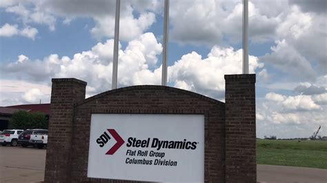 Steel dynamics columbus ms. Steel Dynamics Inc. broke ground on its new aluminum rolling facility in Columbus, Mississippi. This is the first time that Steel Dynamics will enter the flat rolled aluminum products market. Operating under the name Aluminum Dynamics, the new rolling facility will focus on the production of aluminum sheet for cans, vehicles, and industrial … 