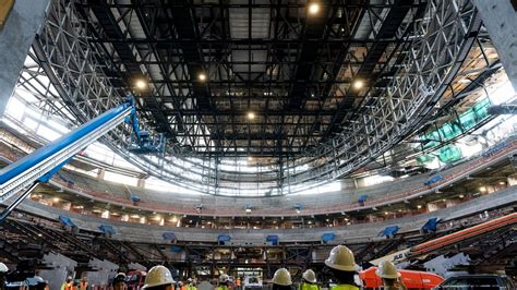 Steel framework for 2-sided halo board in place at LA Clippers’ new arena