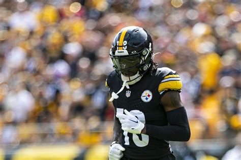 Steelers place WR Diontae Johnson, RB Anthony McFarland on IR ahead of meeting with Browns