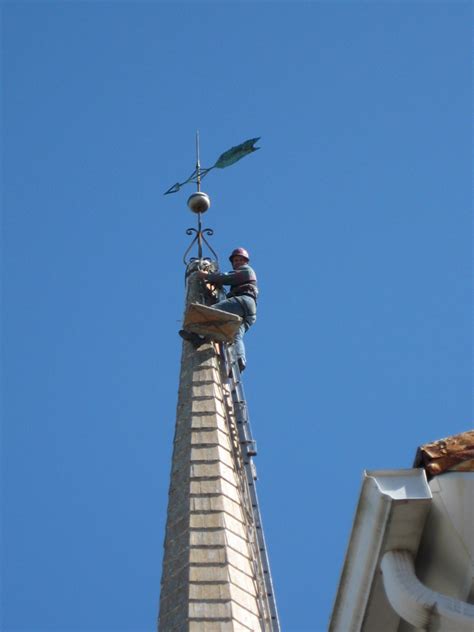 Steeplejack - Define steeplejack. steeplejack synonyms, steeplejack pronunciation, steeplejack translation, English dictionary definition of steeplejack. n. One who builds or maintains very high structures, such as steeples.