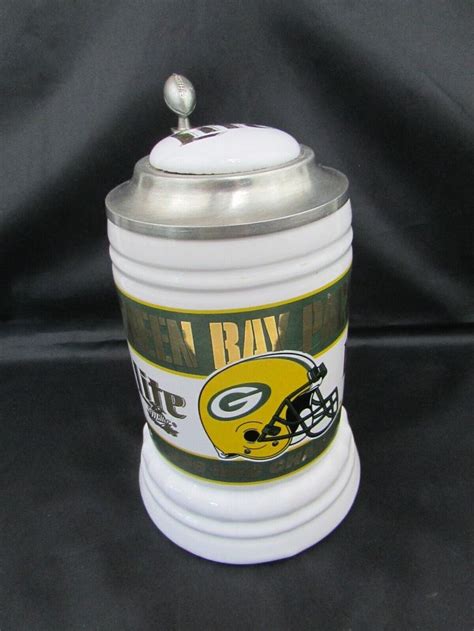 Steins green bay east. This Bud's For You is screened on both sides in bottom red ring. Each individual stein is stamped with year on bottom in black. Series started in 1980 so keep your collection going and purchase the 2017 Budweiser Holiday stein today! Comes with a certificate of authenticity. Decals can be off center Gift boxed. $ 23.95. 