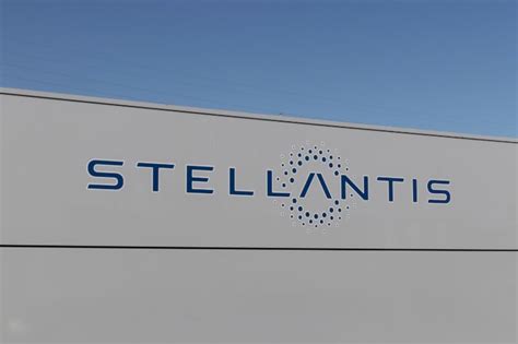 Stellantis, LG begin hiring staff for future Windsor electric vehicle plant