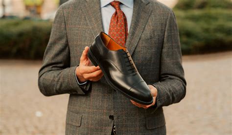 Step Into Elegance with Formal Shoes for Weddings: A Style Guide for the Refined Groom