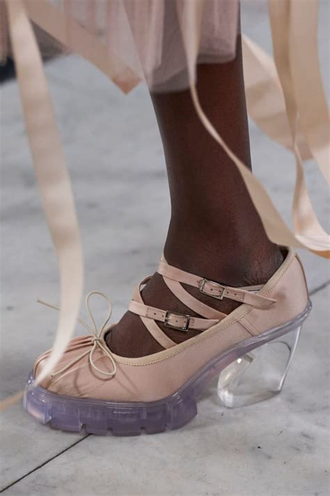 Step into Summer 2023 with the Hottest Footwear Trends