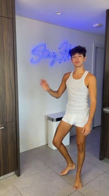 Stephen Oscar Onlyfans Naked