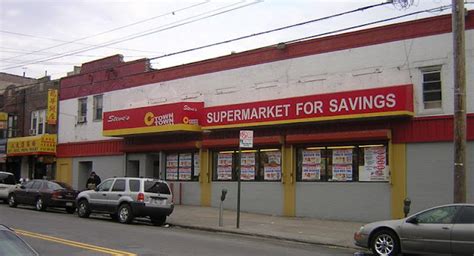 Grocery Store in Brooklyn, NY