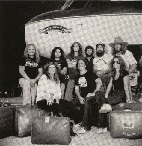 Steve gaines injuries. It has been 45 years since the tragic plane crash that claimed the lives of Lynyrd Skynyrd members Ronnie Van Zant, Steve Gaines, and Cassie Gaines, as well as assistant road manager Dean Kilpatrick, Captain Walter McCreary, and First Officer William John Gray. Recently, former Lynyrd Skynyrd drummer Artimus Pyle took time to speak … 