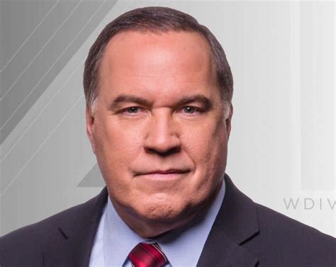 Steve garagiola. Steve Garagiola Salary. Being one of the top reporters for WDIV-TV, Detroit Metropolitan Area, Steve earned an annual salary ranging between $ 20,000 – $ 100,000. Steve Garagiola’s Net Worth. Garagiola has an estimated net worth of between $1 Million – $35Million which he has earned through his successful career as a reporter. 