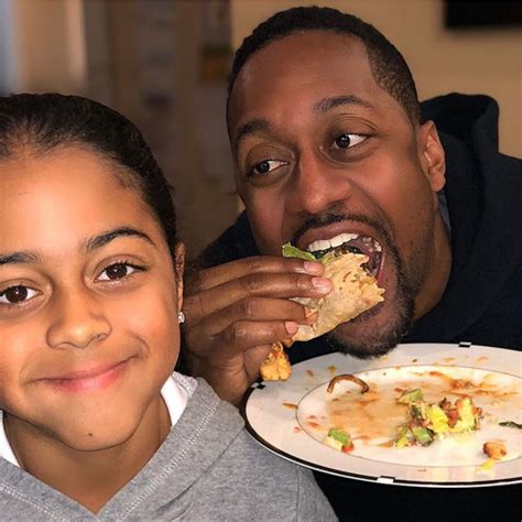 Sep 29, 2021 · He acquired great recognition after making multiple appearances as Steve Urkel in the 1989 Family Television sitcom, "Family Matters." Since his appearance on the series, Jaleel has celebrated other significant milestones, including becoming a father to his only child and daughter, Samaya White. 