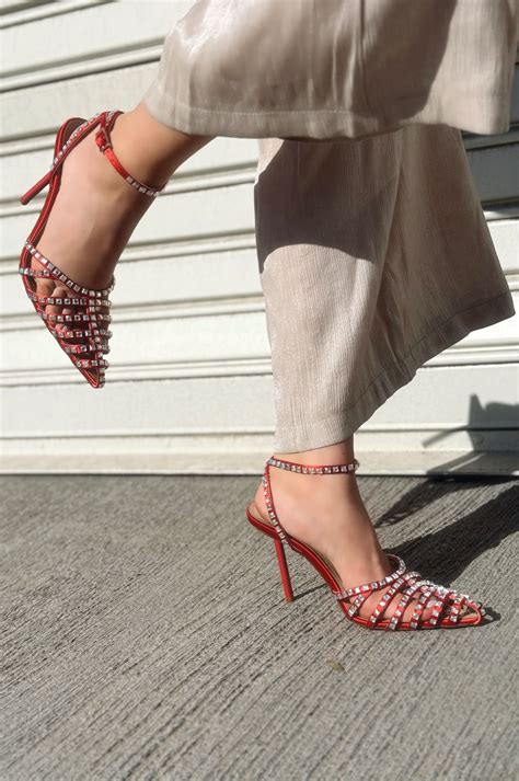 veodersti.rgarabwor.edu.pl. 