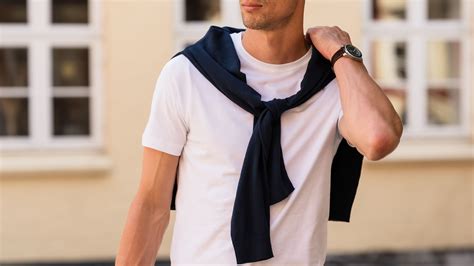 Stilguide f&ouml;r m&auml;n p&aring; n&auml;tet - R&aring;d och inspiration inom mode