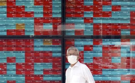Stock market today: Asian shares dip with eyes on China economy, US shutdown