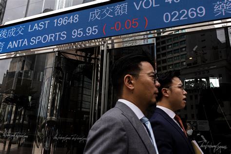 Stock market today: Asian stocks dip on economy worries