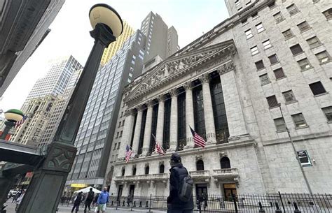 Stock market today: Wall Street drifts as a trading lull continues