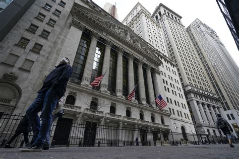 Stock market today: Wall Street drifts lower, still headed for best week since March