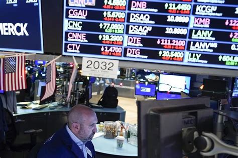 Stock market today: Wall Street extends weak start to 2024 ahead of Fed minutes release