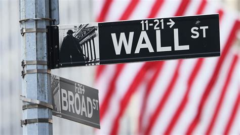 Stock market today: Wall Street rises as DC moves to avoid default