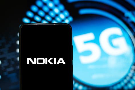 Nokia is investing heavily in R&D focused on the 5G growth industry and is increasing its customer base through diverse business channels. Find out why NOK stock is a Buy.. 