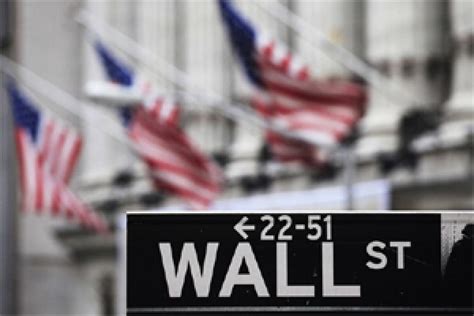 Stocks end mixed on Wall Street amid rate hike expectations