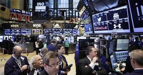 Stocks fall on Wall Street after weaker reports on economy