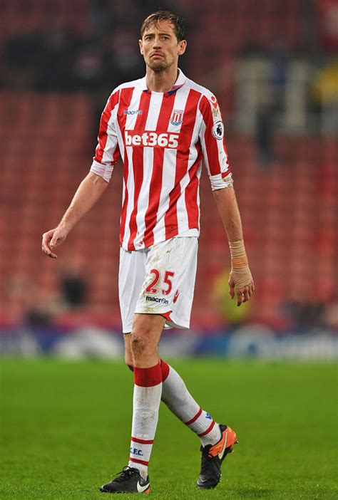 Stoke crouch. Jan 29, 2015 ... Peter Crouch was so encouraged after last season's top-10 finish with Stoke City that he's decided to extend his stay at the Britannia ... 