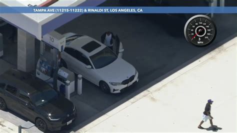 Stolen vehicle suspect carjacks 2 vehicles during pursuit in San Fernando Valley