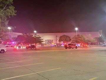 Stonebriar mall evacuated 2023. May 7, 2023 · Frisco Police say teens running through Stonebriar Centre Mall and causing chaos led to an evacuation and fears over a possible second shooting at a Collin County shopping center Saturday.... 