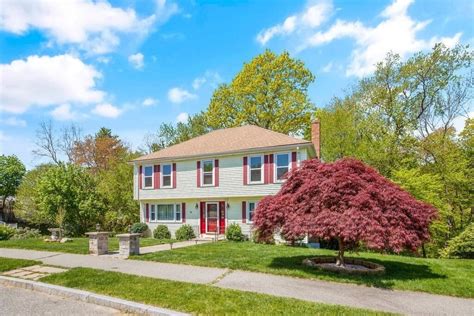Stoneham ma real estate. $659,000. 3 beds 1.5 baths 2,106 sq ft 0.24 acre (lot) 42 Cottage St, Stoneham, MA 02180. New Listing for sale in Stoneham, MA: Hilltop oasis perfect for savvy investors or … 