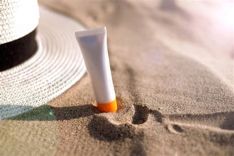 Stop Damage From Sun Exposure - WebMD