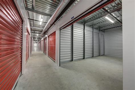 Storage units portland or. Contact us for secure and clean self-storage units near your Portland neighborhood! We offer up to 50% off 2 month's rent, and a quick and simple rental ... 