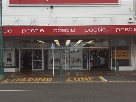 Store Location Hawera 06 278 8080 1OO% NZ Owned - 100