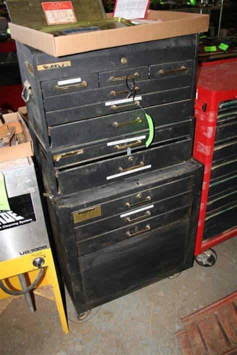 12 In Toolbox with Top Tray