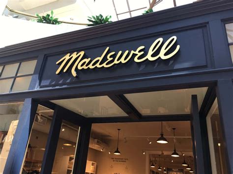 Stores like madewell. Stores Like PacSun: Madewell. Madewell The Harlow Wide-Leg Jean ($108) Quality denim is a must in anyone's wardrobe, and this season, we're leaning into the mom jean trend like never before. We ... 