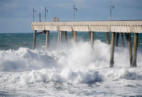 Storm damage forces closure of Pacifica Pier for three weeks