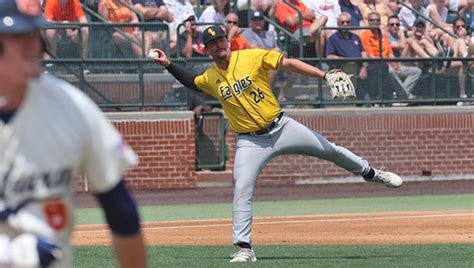 Storm has 10 Ks, Southern Miss uses big 9th inning to stay alive at Auburn Regional